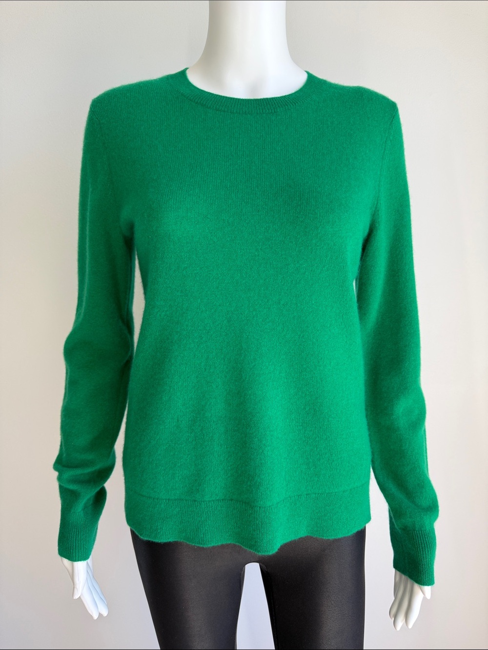 Antonio Melani NWT 100% Cashmere Crewneck Sweater Green Size S